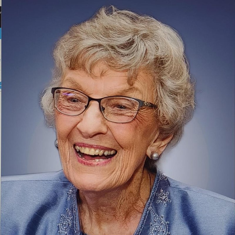 Ruth Henrietta Ebert-Wade - Photo 2