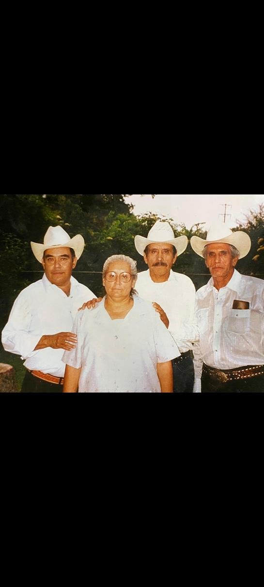 Camerino Avila - Photo 6