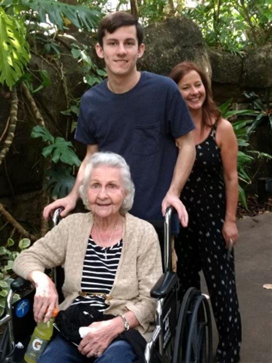 Lithe Mae Kluk - Photo 5