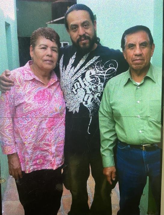 Maria Elena Velazquez Estrada - Photo 6