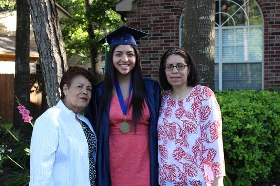 Maria Elena Velazquez Estrada - Photo 8