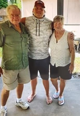 Danny Davis - Photo 9