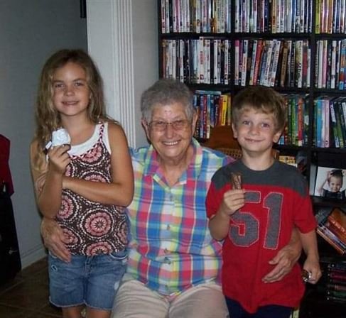 Naomi Cromwell Cabe - Photo 9