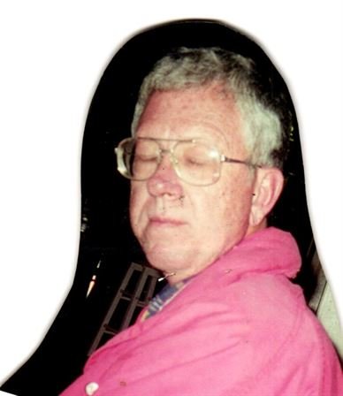 Peter Hamilton - Photo 4