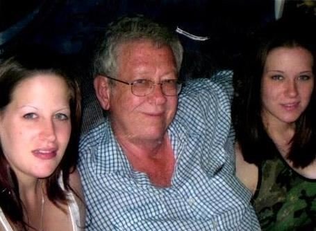 Peter Hamilton - Photo 9