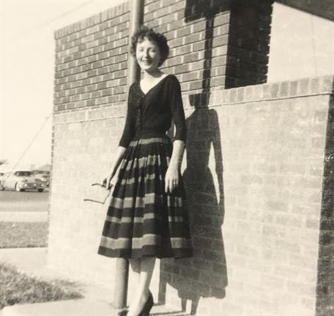 Joe Ann Comer - Photo 6