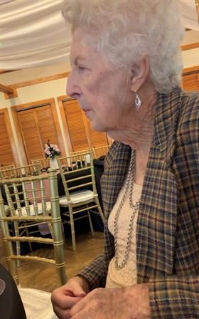 Joe Ann Comer - Photo 4