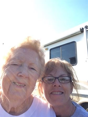 Joe Ann Comer - Photo 7