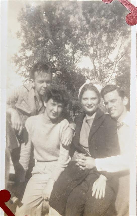 Geraldine Linker - Photo 2