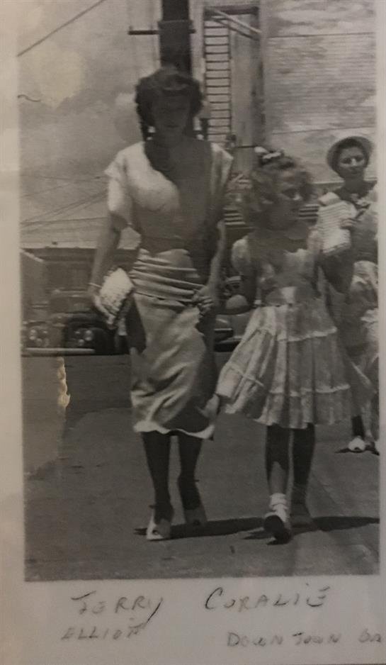 Geraldine Linker - Photo 4