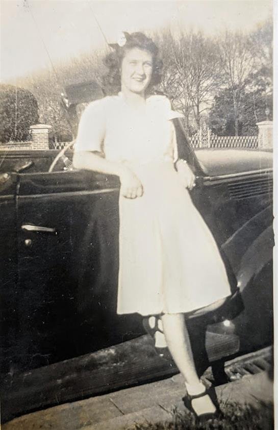 Geraldine Linker - Photo 10