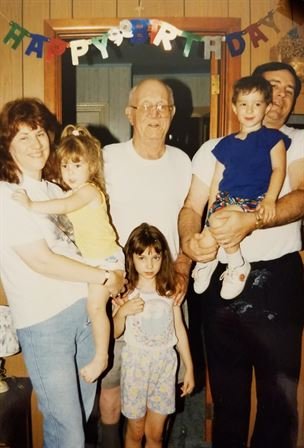 Linda Jo Hitchings - Photo 2