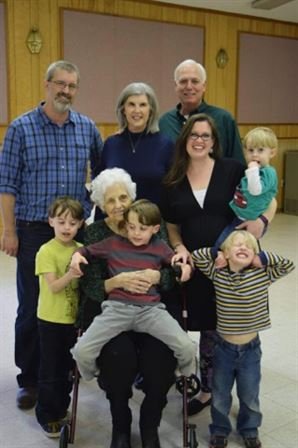 Annis Aileen Mooney - Photo 5