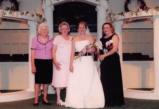 Loraine Fridelle - Photo 2