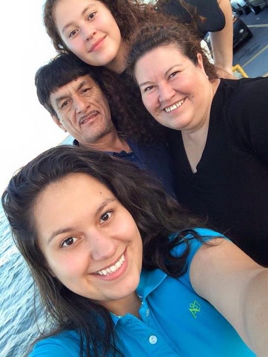 Pastor Mario Alejandro Granados - Photo 2