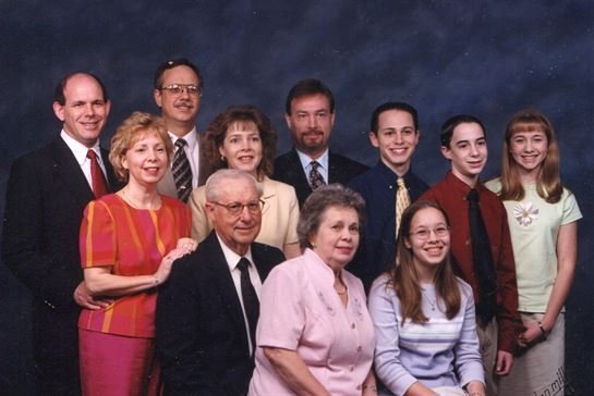 Lewanda June Thompson - Photo 8