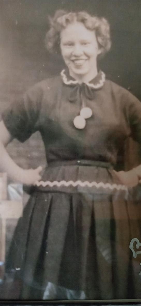 Elizabeth Coral Reon - Photo 3