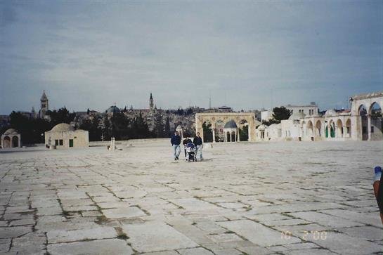 Yael Elizabeth Good - Photo 2