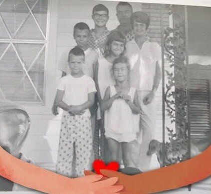 Julia LeAnn Cronin - Photo 4