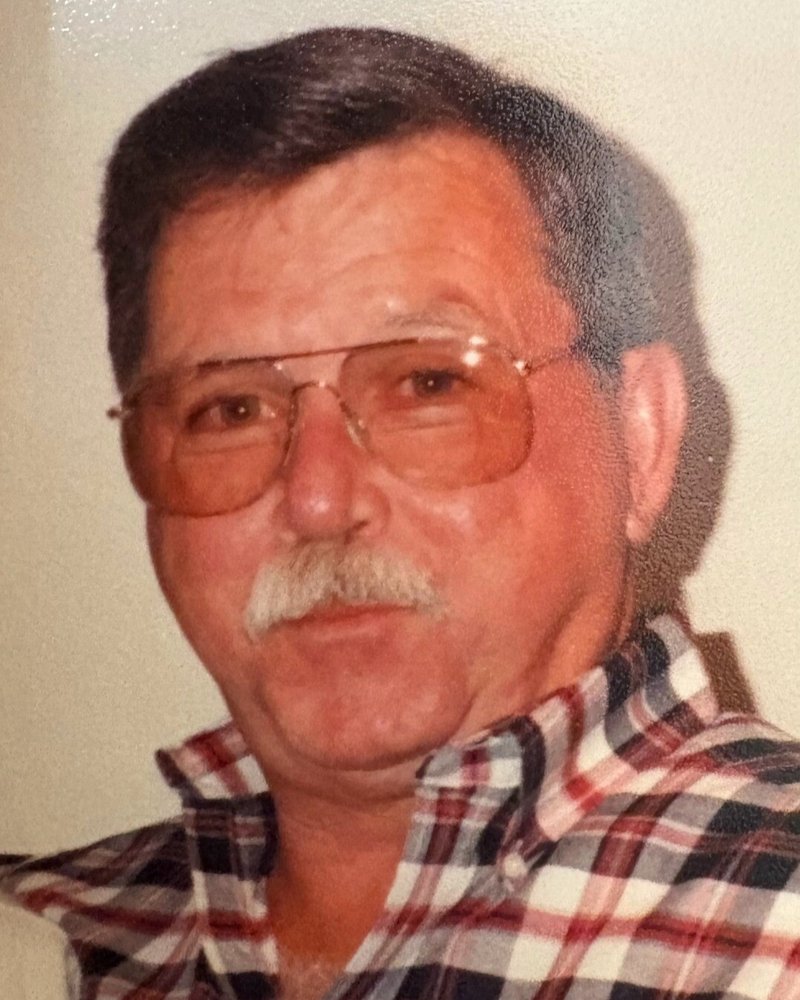 Robert Michael Phelan - Photo 2