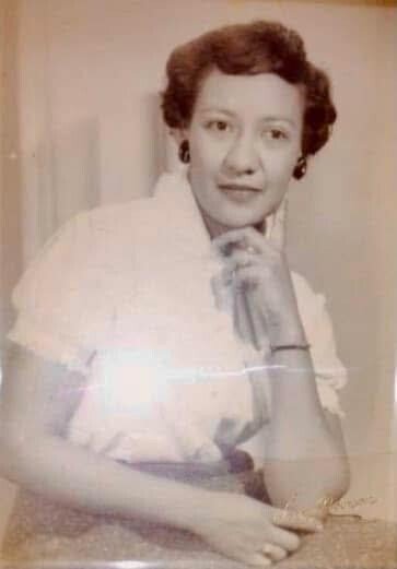 Ella Almaguer Flores - Photo 7