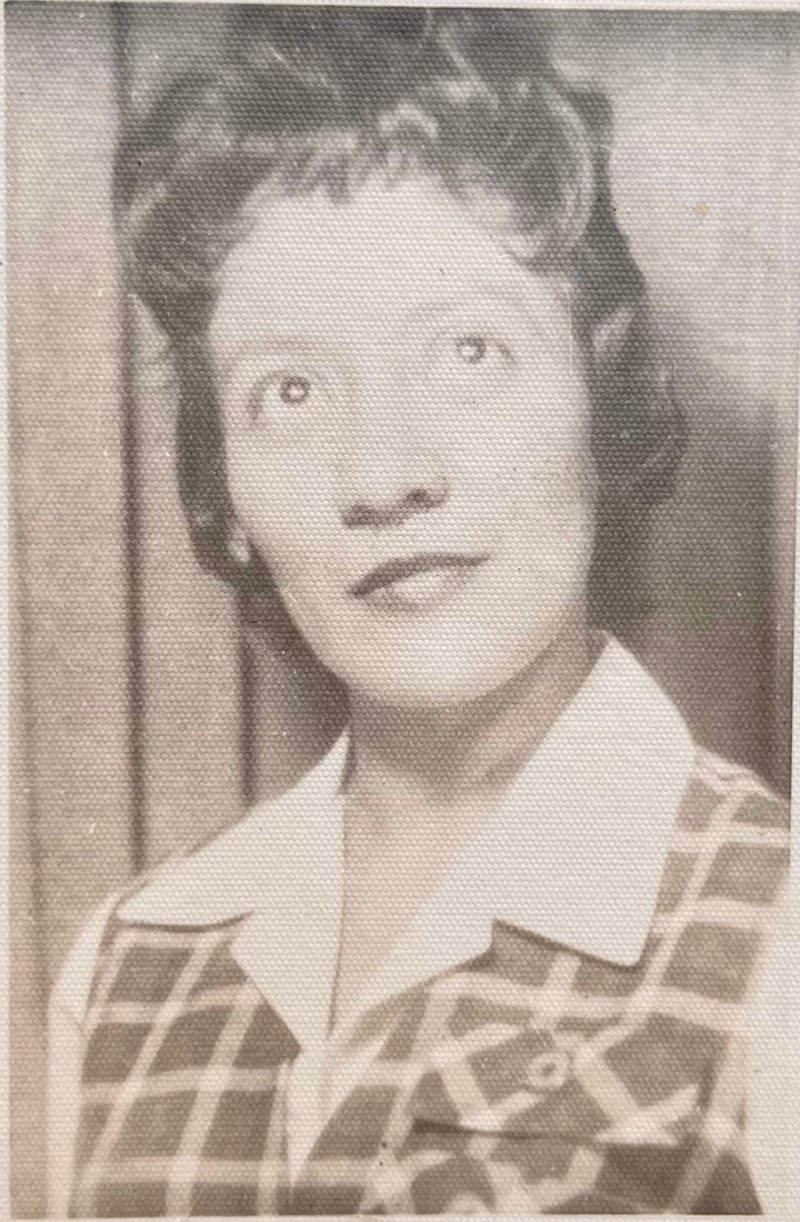 Ella Almaguer Flores - Photo 8