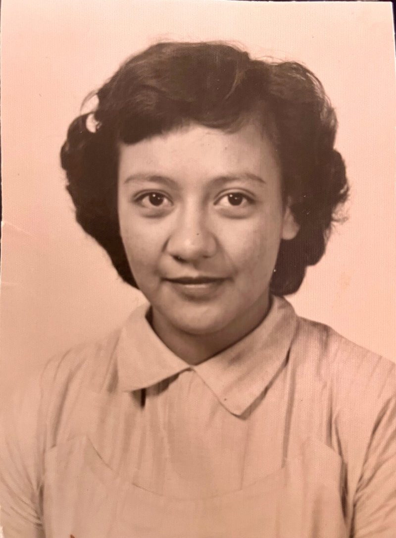 Ella Almaguer Flores - Photo 4