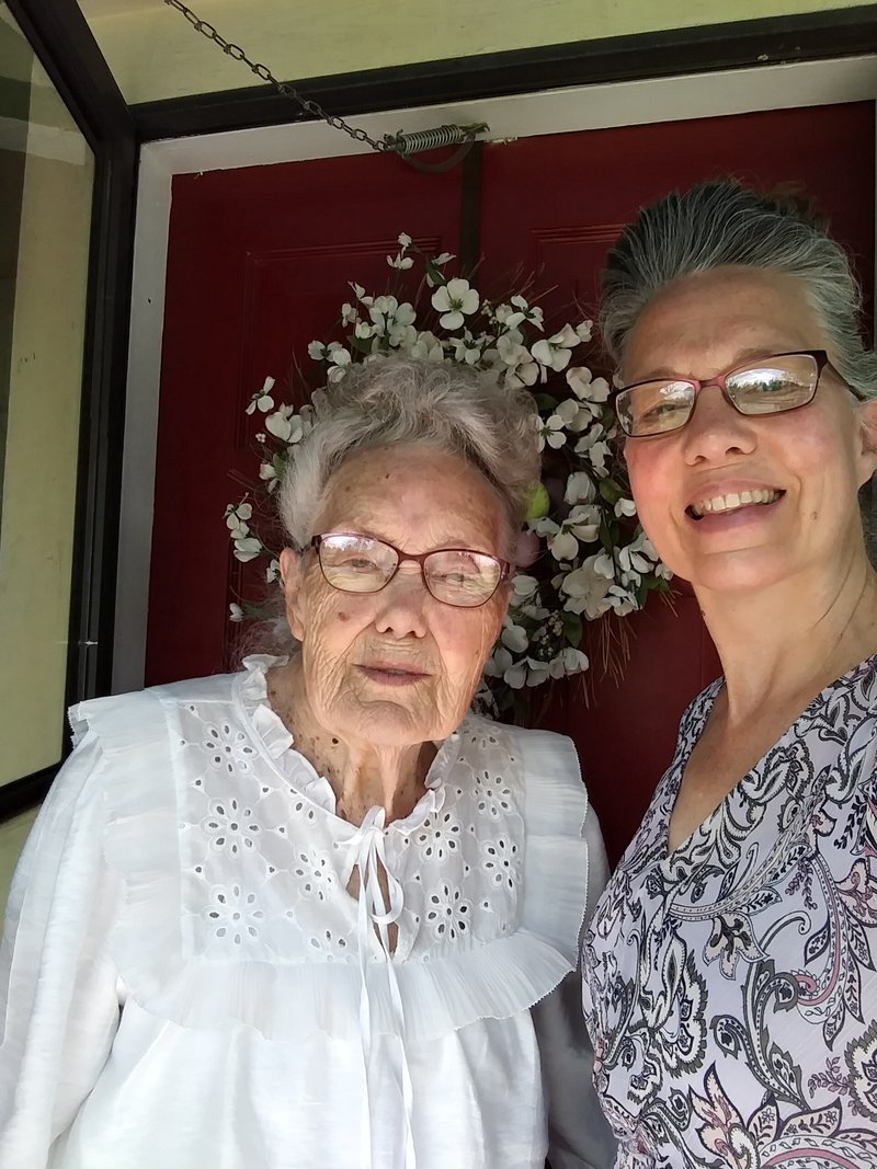 Donna Ruth Holliman - Photo 3