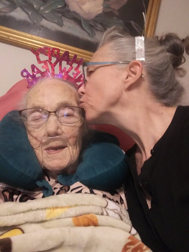 Donna Ruth Holliman - Photo 5