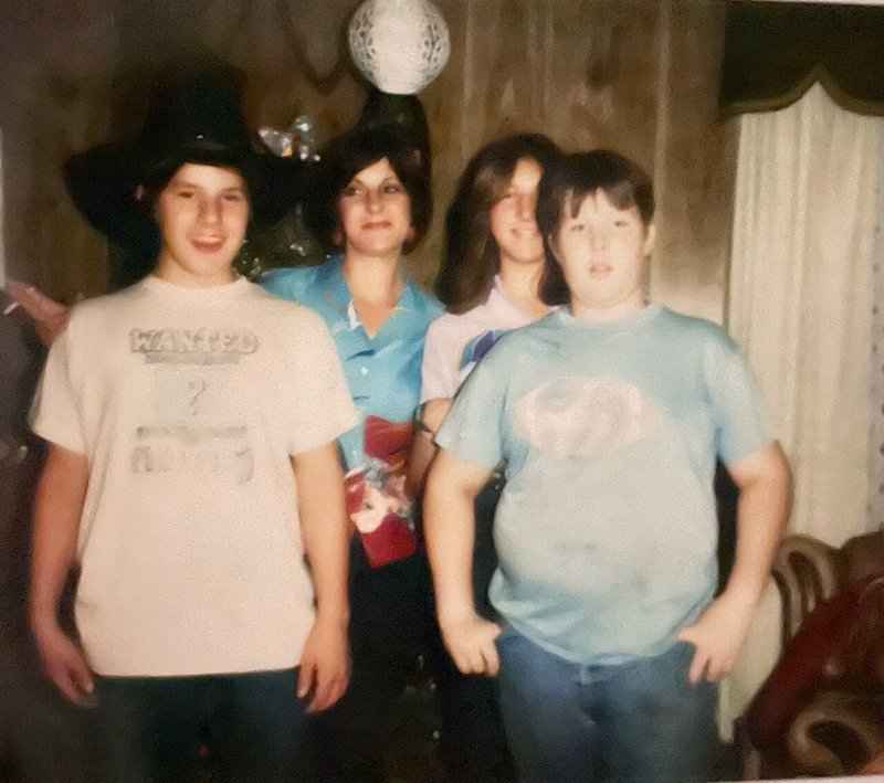 Mike Willard Denby - Photo 3