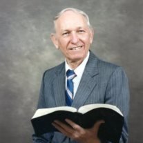 Pastor Luther Maddoux - Photo 2