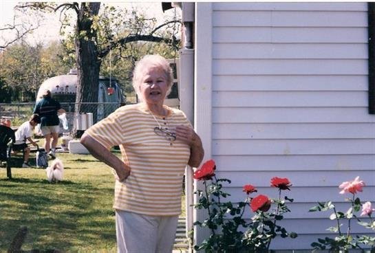 Velma "Dump" Foux - Photo 3