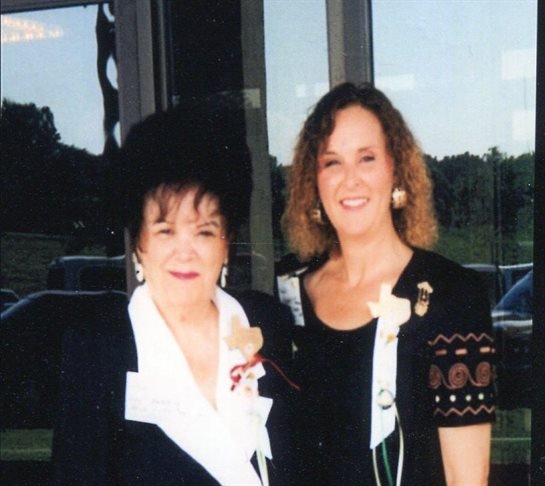 Emma Lee Harris - Photo 9