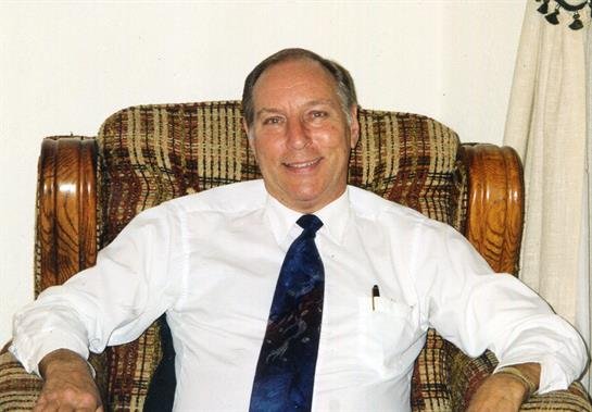 Robert Marshall "Bob" Wells - Photo 3