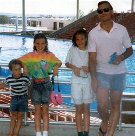 Ronald Glenn Courtney - Photo 7