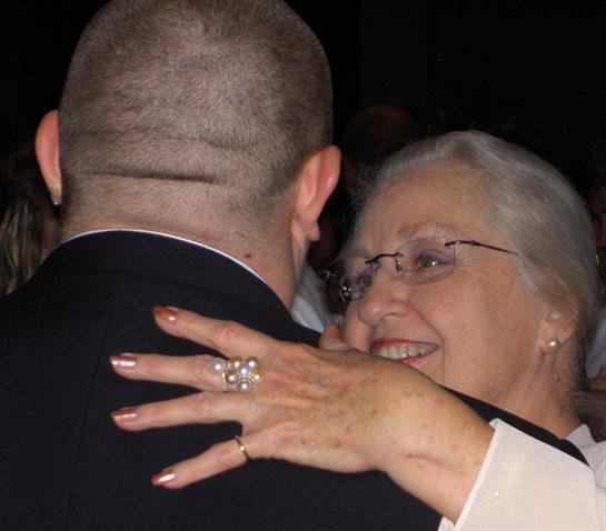 Suzanne Beverly - Photo 2