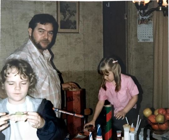 Linda Celeste Hanks - Photo 4