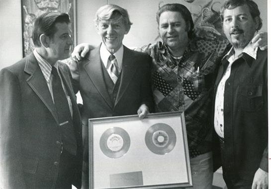 Donald Wayne Jacobs - Photo 2