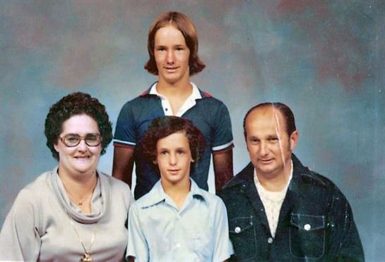 Wesley Earl Honeycutt - Photo 3