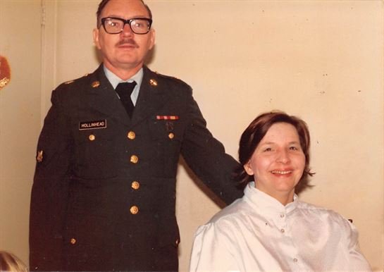 Dana Lee Hollinhead - Photo 2