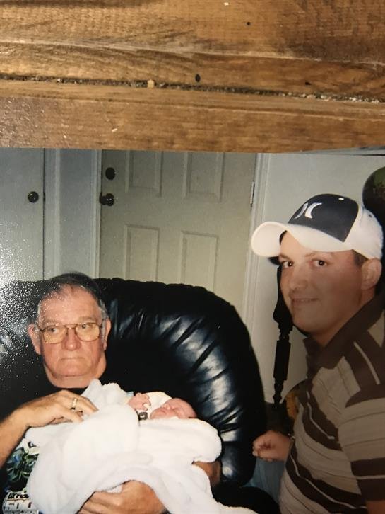 Roy Edward Kastner - Photo 5