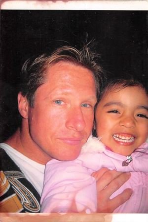 Michael Johnathan Keener - Photo 3