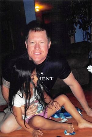 Michael Johnathan Keener - Photo 7